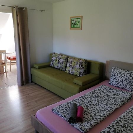 Apartment Marjetka Жировниця Екстер'єр фото